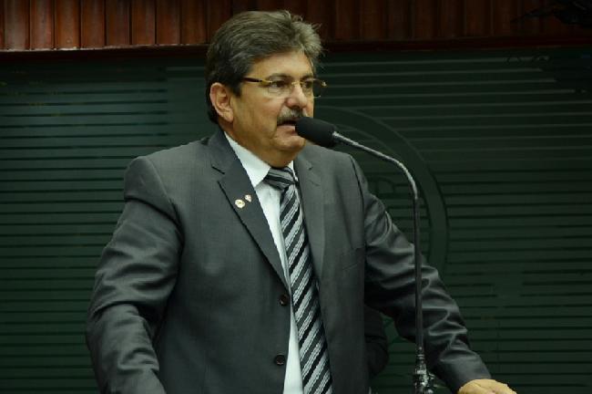 O deputado estadual Adriano Galdino disse que sua candidatura a presidente j est consolidada e que est aberto ao dilogo com a oposio