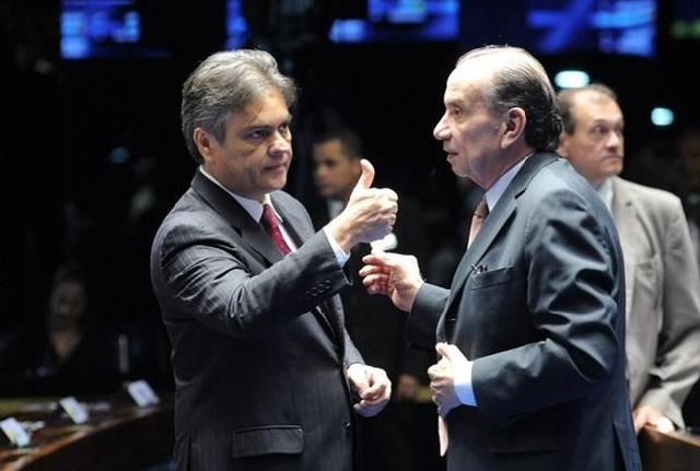 Senadores Cssio Cunha Lima (PSDB-PB) e Aloysio Nunes (PSDB-SP), lder e vice-lder do PSDB, respectivamente