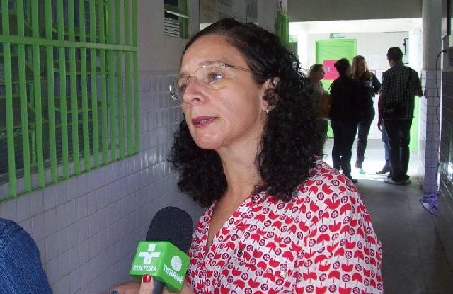 Secretria Municipal de Educao de Campina Grande, Iolanda Barbosa, confirmou as denncias, mas atacou o sindicato e a imprensa