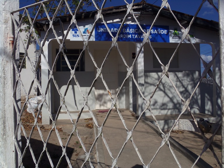 Unidade de Sade do Jardim Tavares, também com portes fechados