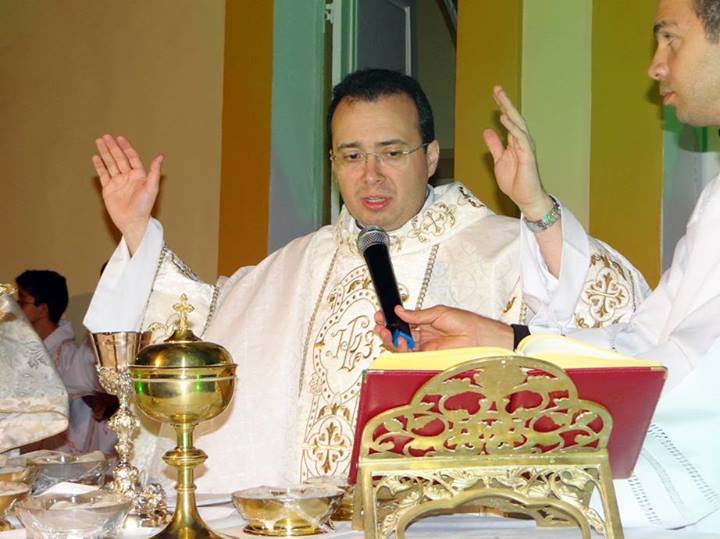 Padre Mrcio Henrique foi transferido da Catedral para a Igreja do Rosrio, na Prata