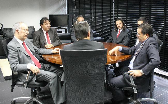 Reunio dos lderes do PMDB e do PT da Paraba com o presidente nacional do PT, Rui Falco