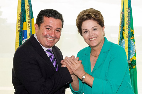 Dilma destacou a importncia de Vital como 'pea fundamental' no segundo turno da eleio na Paraba