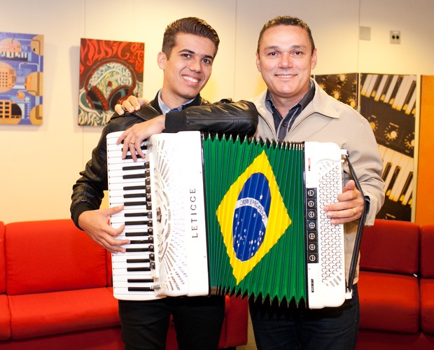 Amazan e Luan Estilizado se apresentarão no aniversário de São Domingos do Cariri no dia 02 de maio, a partir das 23 horas, em praça pública