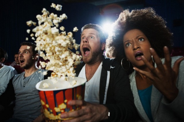A proibi��o da entrada de alimentos - como a tradicional pipoca - nos cinemas de Jo�o Pesoa e Campina Grande, na PAra�ba, tem provocado rea��es de clientes e do Procon
