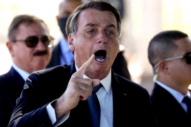 Acabou, porra!&rdquo;, diz Bolsonaro sobre ordem do STF para opera&ccedil;&atilde;o policial  contra empres&aacute;rios bolsonaristas e outros aliados